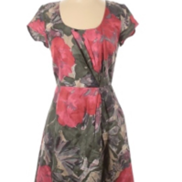 Banana Republic- Mad Men-inspired Floral Dress (Size 2) - Picture 1 of 3